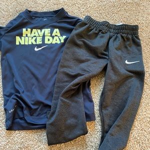 4 items Nike bundle size 6